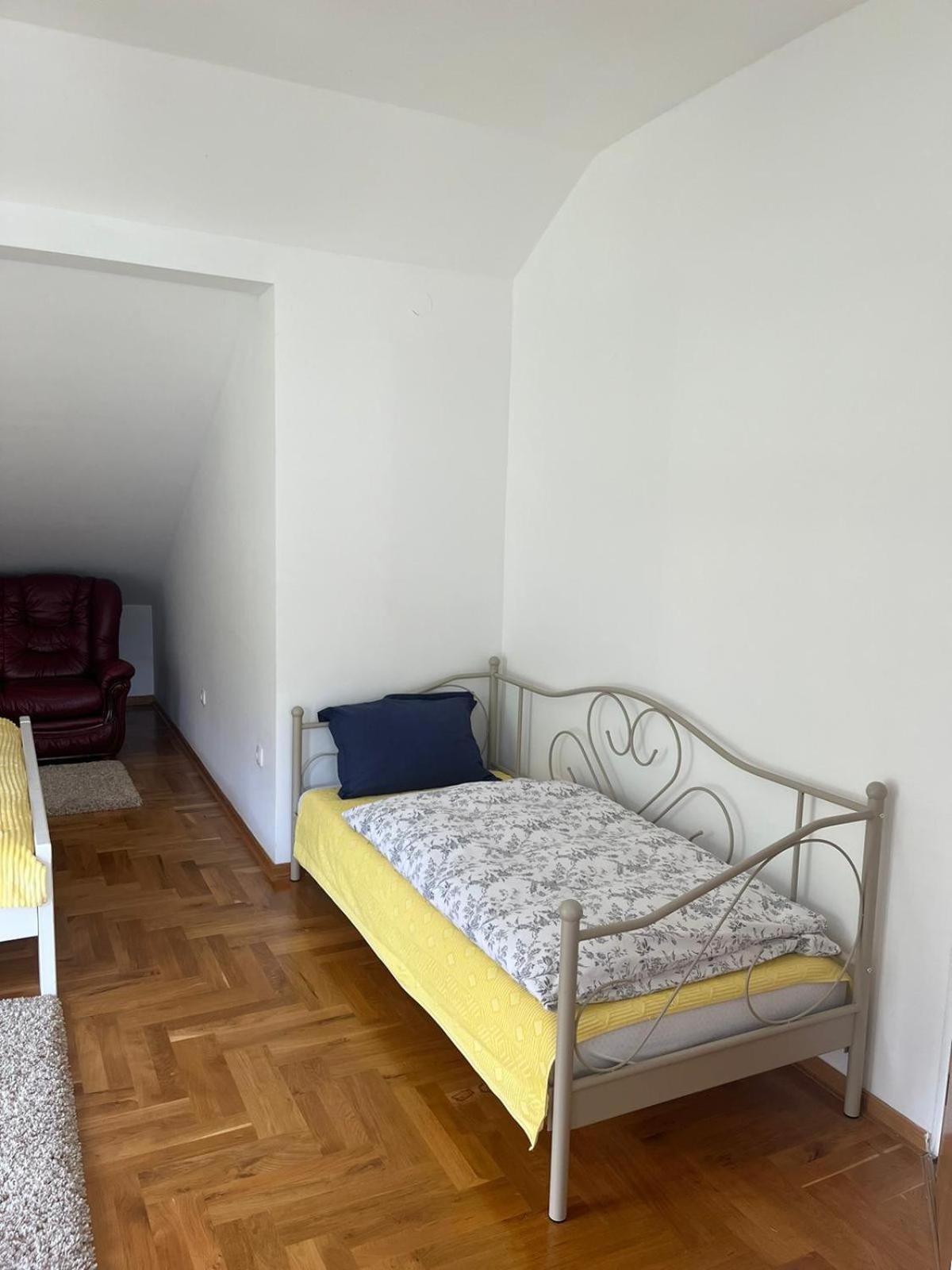 Отель River Side Требинье Номер фото